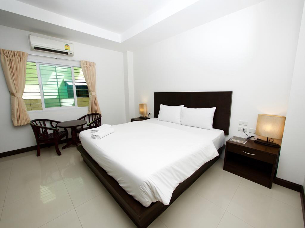 Q Victory Patong Hotel Esterno foto