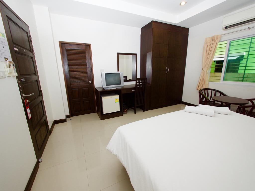 Q Victory Patong Hotel Esterno foto