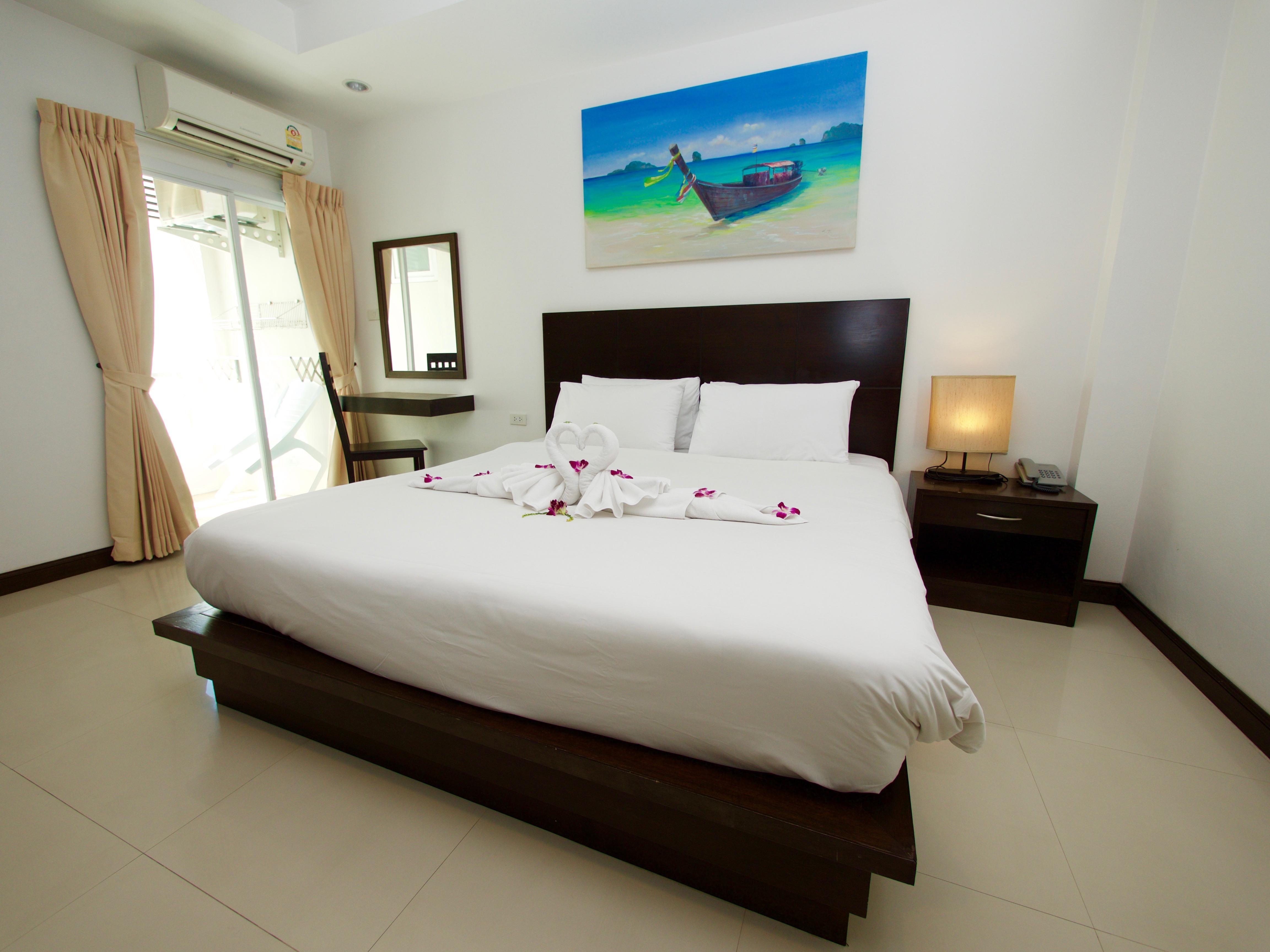 Q Victory Patong Hotel Esterno foto