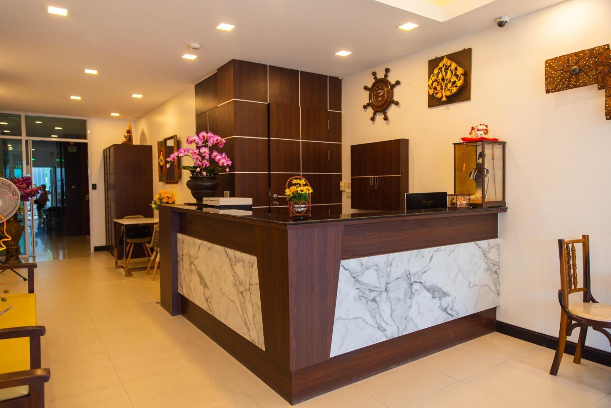 Q Victory Patong Hotel Esterno foto